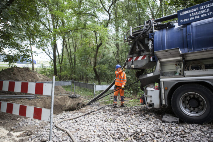 Renowacja wodociągu w technologii rękawa szklanego