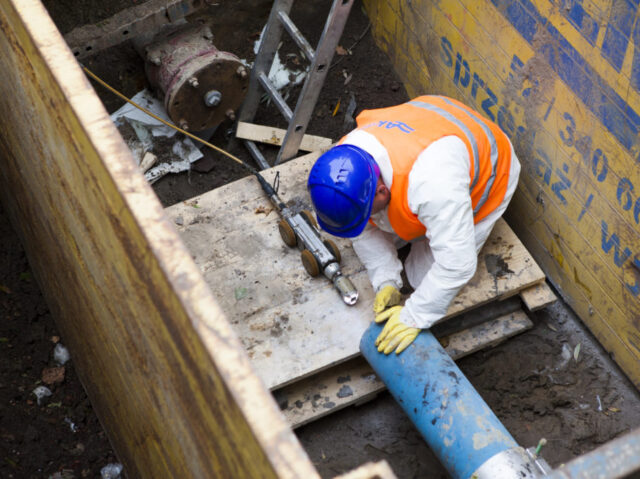 Renowacja wodociągu w technologii rękawa szklanego