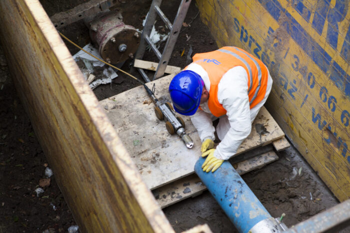 Renowacja wodociągu w technologii rękawa szklanego