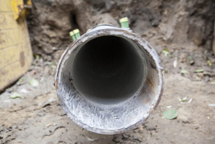 Renowacja wodociągu w technologii rękawa szklanego